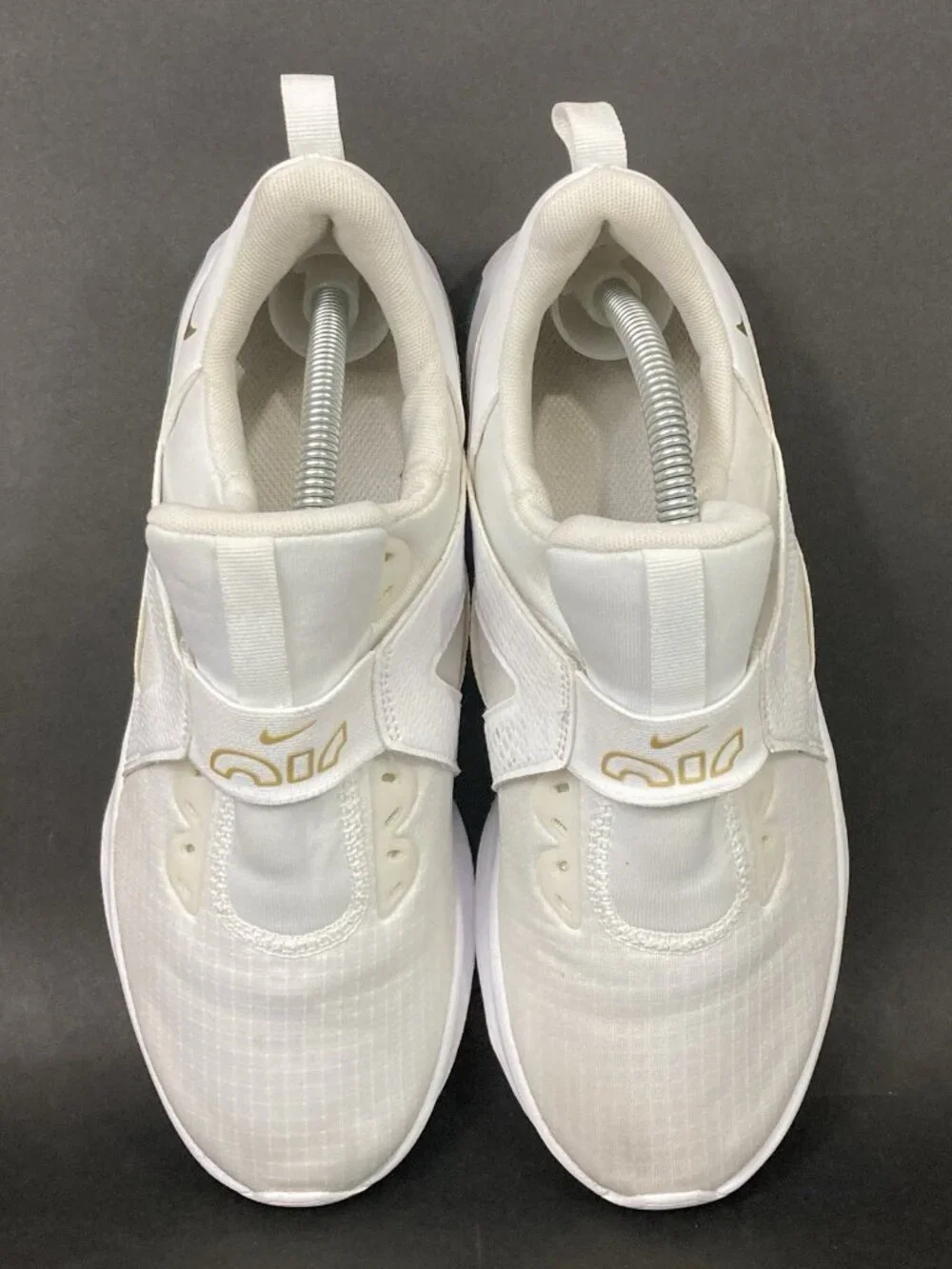 Nike Air Max Bella TR 5 - Women's Sz 8.5 - White Bicoastal - Low Shoe DD9285-106